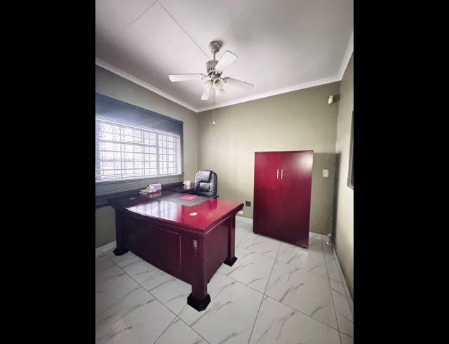 383M² BUSINESS FOR SALE IN WITBANK EXT 8